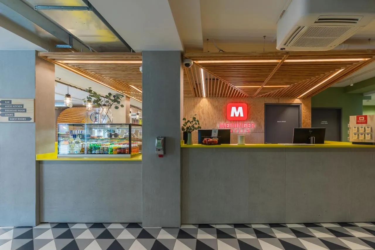 Meininger Hotel Innsbruck Zentrum 3*,